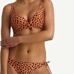 Kopen 🔔 Beachlife Leopard Spots Strik 👙 Bikinibroekje - Bruin/Oranje - Dierenprint ✨ -Goedkope badmode winkel 431x840