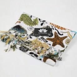 Hete verkoop ⌛ Om Namaste Sarong Pareo Saunadoek Wikkeljurk - 507 - Strand & Schelpen - Groen &bruin 💯 -Goedkope badmode winkel 550x366 3