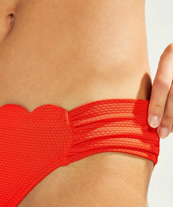 Top 10 π Hunkemöller Dames Badmode Rio π Bikinibroekje Scallop - Rood - Maat M π 7 Top 10 π Hunkemöller Dames Badmode Rio π Bikinibroekje Scallop - Rood - Maat M π - Afbeelding 5