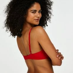 Groothandel π₯ Hunkemöller Dames Lingerie Voorgevormde Beugel Bh Plunge - Rood - Maat B85 π 11 Groothandel π₯ Hunkemöller Dames Lingerie Voorgevormde Beugel Bh Plunge - Rood - Maat B85 π -Goedkope badmode winkel 550x660 254