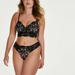 Beste Pirce ⭐ Hunkemöller Dames Lingerie Voorgevormde Longline Bh Zonder Beugel Shiloh - Zwart - Maat A75 ❤️ 17 Beste Pirce ⭐ Hunkemöller Dames Lingerie Voorgevormde Longline Bh Zonder Beugel Shiloh - Zwart - Maat A75 ❤️ -Goedkope badmode winkel 550x677 1