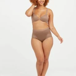Beste deal 😀 Spanx Thinstincts 2.0 - Brief - Kleur Cafe Au Lait (Dark Nude) - Maat 1X (XXL) ⌛ -Goedkope badmode winkel 550x728 2