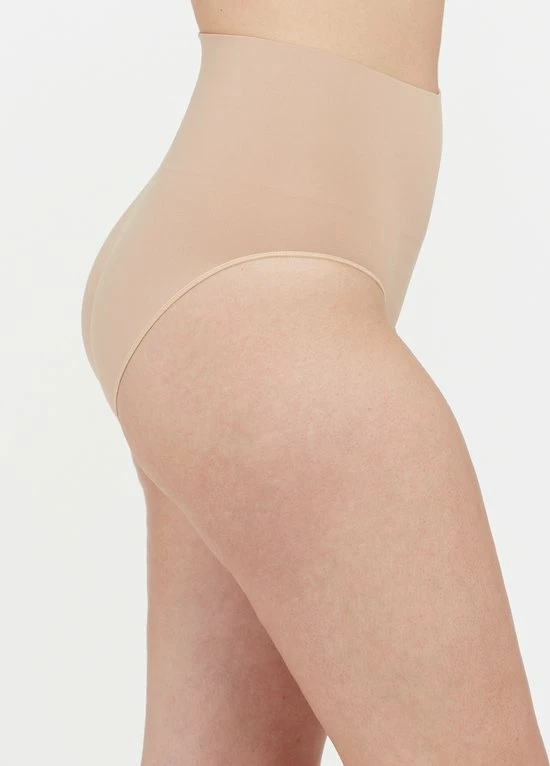 Beste Pirce β€οΈ Spanx EcoCare Seamless Shaping - Brief - Kleur Beige - Maat S π 6 Beste Pirce β€οΈ Spanx EcoCare Seamless Shaping - Brief - Kleur Beige - Maat S π - Afbeelding 4