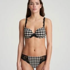 Beste recensies van ❤️ Marie Jo Ely Voorgevormde Beugel Bh 0102436 Zwart - Maat 75B ⌛