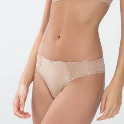 Gloednieuw 👏 Mey Amorous Deluxe String Huid 38 👍